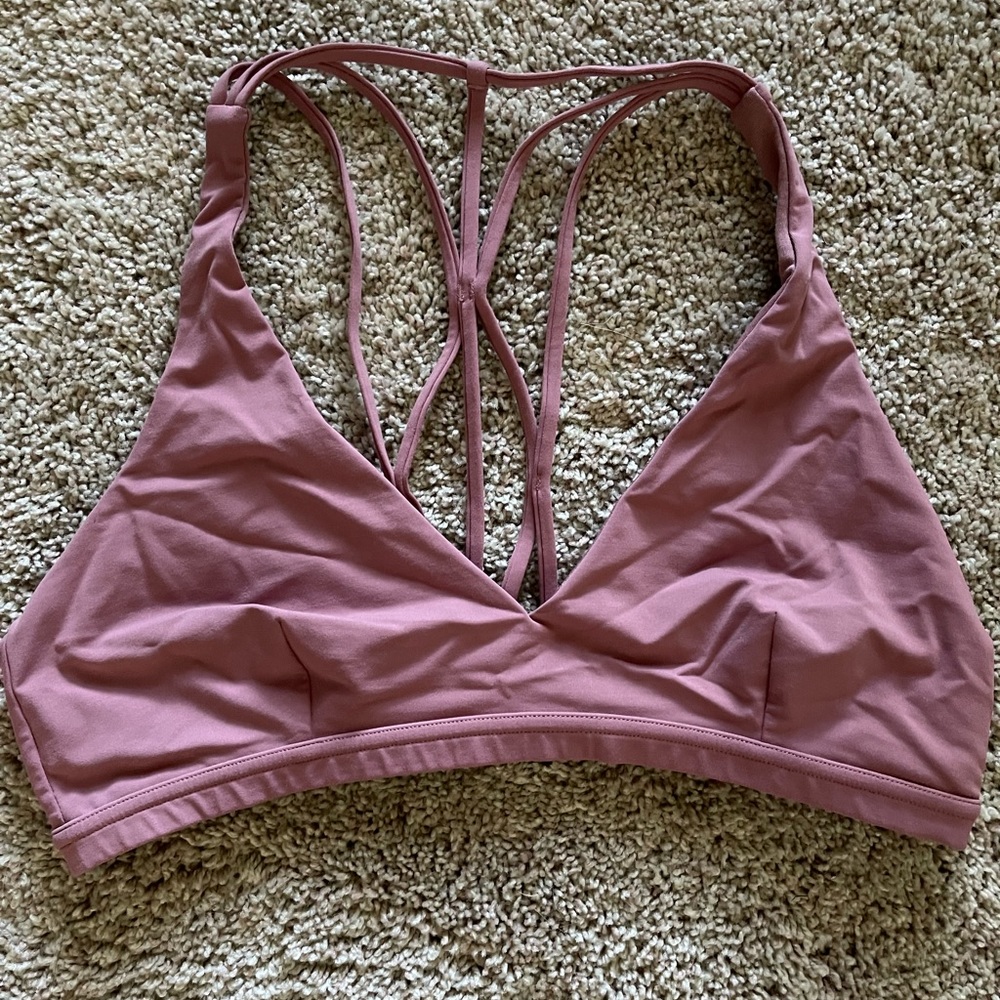 Mauve Lululemon sports bra